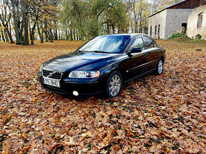 VOLVO S60 D5 FULL OPTION (1 foto / 10)
