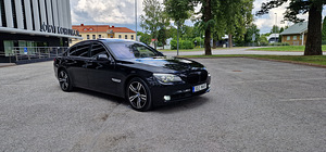 BMW 740XD полная комплектация (3 фото из 8)