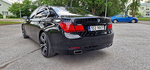 BMW 740XD полная комплектация (8 фото из 8)