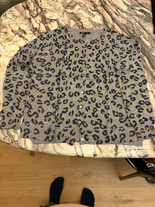 Mango Casual kampsun L suurus (1 foto / 2)