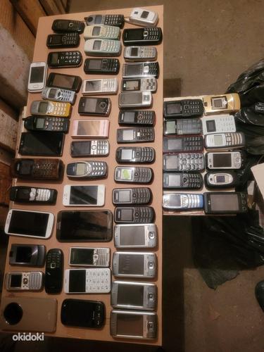 58 старых телефонов (фото #1)