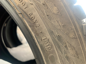 285/40/21 NOKIAN HAKKAPELIITTA 9 SUV 109T (4 foto / 4)