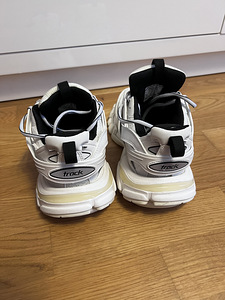 Balenciaga Track (3 foto / 4)