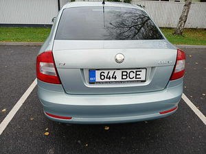 Skoda Octavia 1.8 118kw (2 foto / 3)