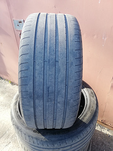 Шины Good Year 255/40 R19 (2 фото из 5)