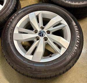 VW/SKODA 5x100 R15 veljed rehvidega (4 foto / 6)