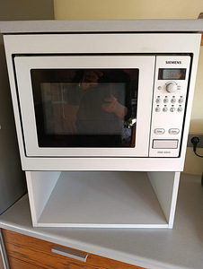 Mikrolaineahi Siemens koos kapiga (1 foto / 5)