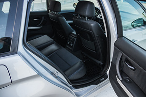 БМВ 320i Facelift (5 фото из 9)