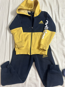 Adidas dressid 110 (1 foto / 3)