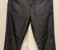 Emporio Armani джинсы,новые,размер S / M, оригинал