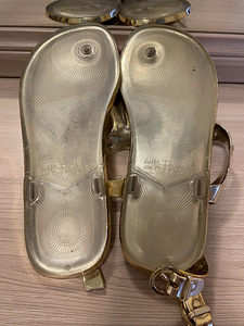 MK uued,suurus 37,originaal (2 foto / 3)