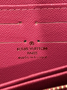 Louis Vuitton Новый кошелек (3 фото из 3)