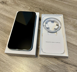Apple iphone 15 128gb (blue) (3 foto / 3)