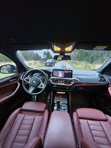 Продам BMW X4. 30I , X DRIVE , 2022 (6 фото из 12)