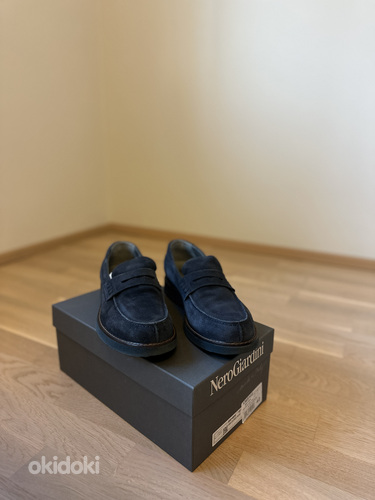 Nero Giardini 42