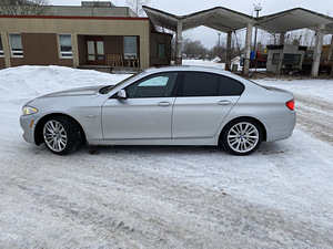 BMW 550i f10 (5 foto / 9)