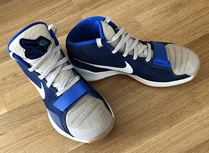 Баскетбольные кроссовки Nike KD, размер 43