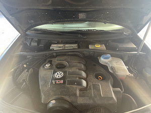Volkswagen Passat 1.9TDI 96kw (9 foto / 15)