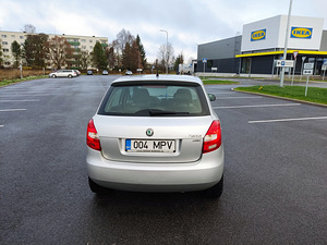 Škoda Fabia 1.6TDI 55kW 2011 (5 foto / 9)