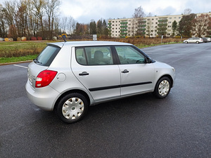 Škoda Fabia 1.6TDI 55kW 2011 (6 foto / 9)
