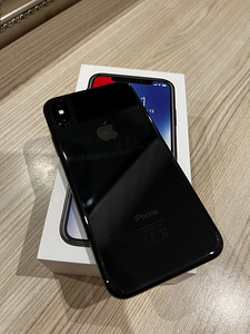 iPhone X 256 GB Black (2 foto / 6)