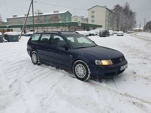 Фольксваген пассат (3 фото из 7)