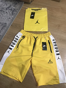 Lühikesed püksid ja t-särk L-XL (1 foto / 1)