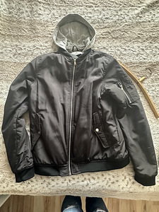 Детские куртки (2 фото из 4)