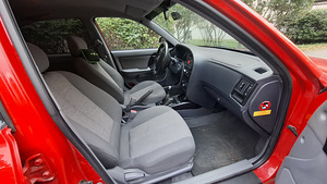 Hyundai Elantra 1.6 77kw (4 foto / 6)