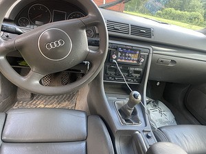 Audi a4 1.9 74kw (2 foto / 6)