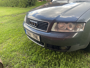 Audi a4 1.9 74kw (3 foto / 6)