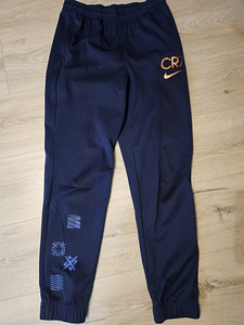 Спортивный костюм (4 фото из 5)