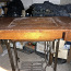 Старая швейная машина с ножкой/столом (фото #4)