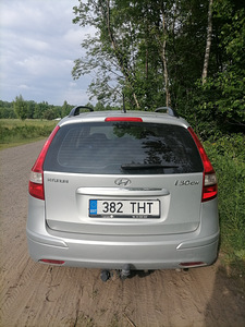 Hyundai i30 CW 1.6, facelift, automaat (3 foto / 7)