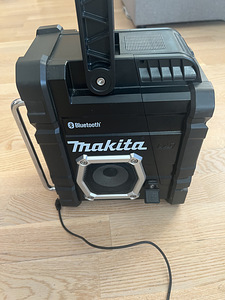 Makita dmr 106 bluetooth (1 foto / 7)