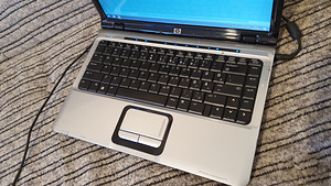 HP pavilion DV2000 (2 фото из 4)