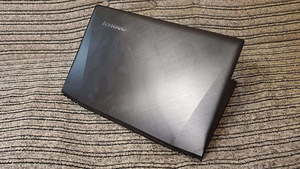 Lenovo y50-70 (2 foto / 8)