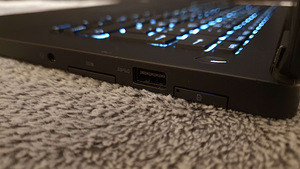 Dell Latitude E7470 (3 foto / 5)