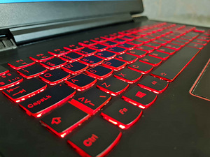 Lenovo Legion Y520 (4 foto / 7)