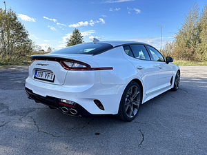 Kia Stinger 2.0 188kw 2018 (5 foto / 10)