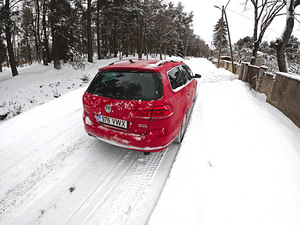 VW PASSAT B7 4MOTION (3 foto / 9)