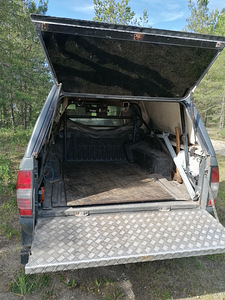 Nissan Pick-UP (3 foto / 12)