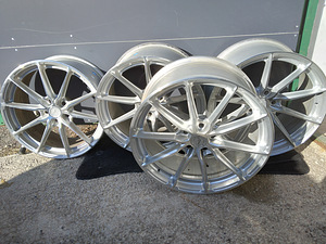 Ford Mustang valjed R20