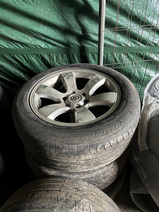 Toyota Land Cruiser 150 (3 foto / 5)