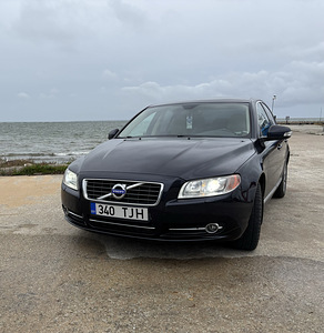Volvo S80 (2 foto / 13)