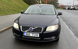 Volvo S80 (7 foto / 13)
