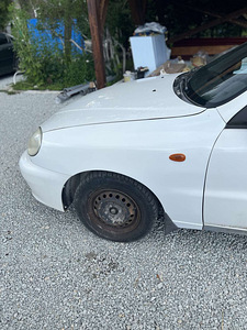 Daewoo Lanos 1.5 бензин (6 фото из 8)