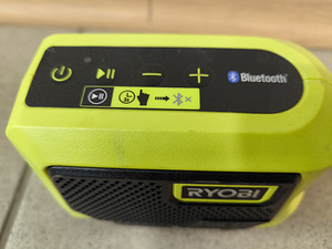 Bluetooth-динамик ryobi 18 В (1 фото из 2)