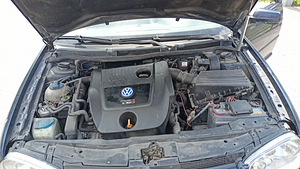 Vw Golf.2003a. 1.9TDI. 74KW.üv 07.23. (5 foto / 5)