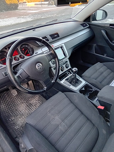 VW Passat 2006.2.0TDI.Manual.UV.12.25 (3 foto / 6)